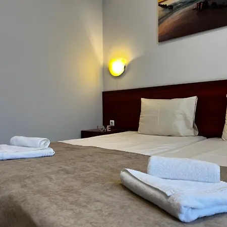 ホテル Hotel Central Balchik バルチク