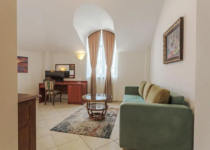 Hotel Hotel Central Balchik 2*